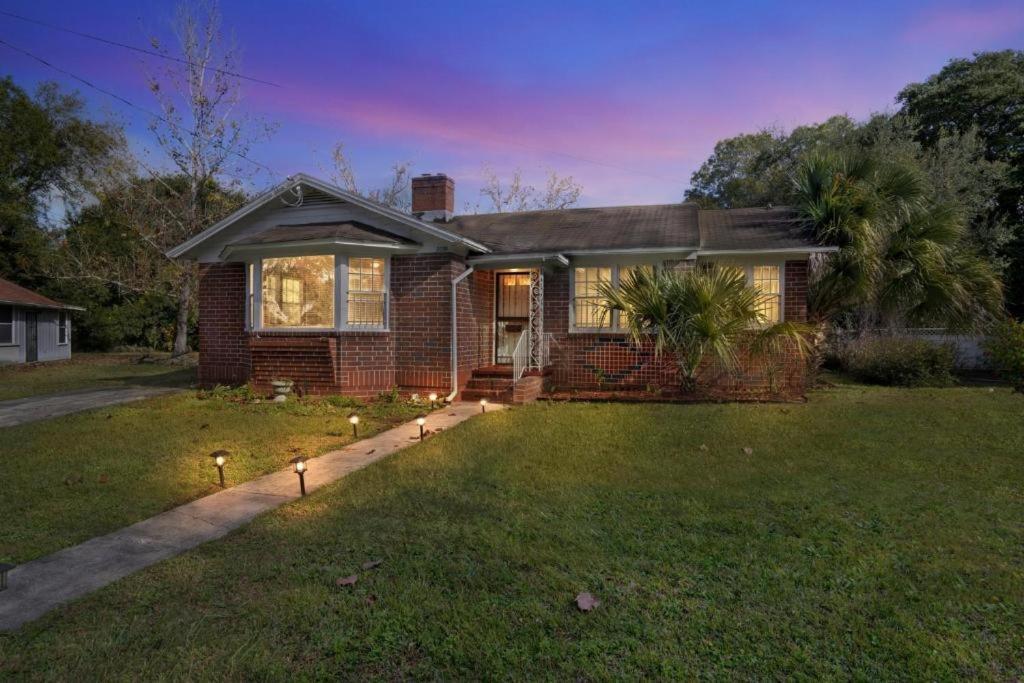 Comfy Pet Friendly Home In Jacksonville Mins To Downtown'S Exterior foto