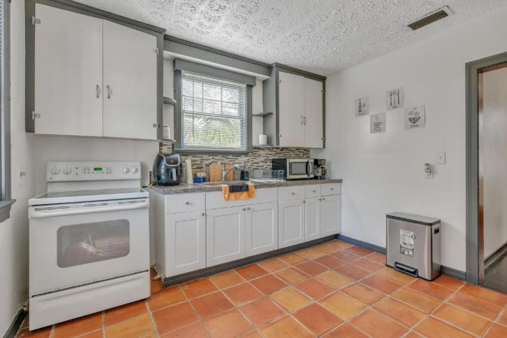 Comfy Pet Friendly Home In Jacksonville Mins To Downtown'S Exterior foto